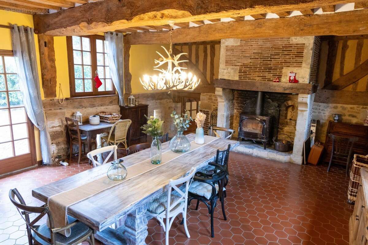 Maison à BEUVRON-EN-AUGE