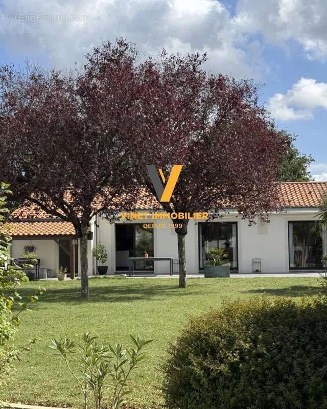 Maison à SAINT-COLOMBAN