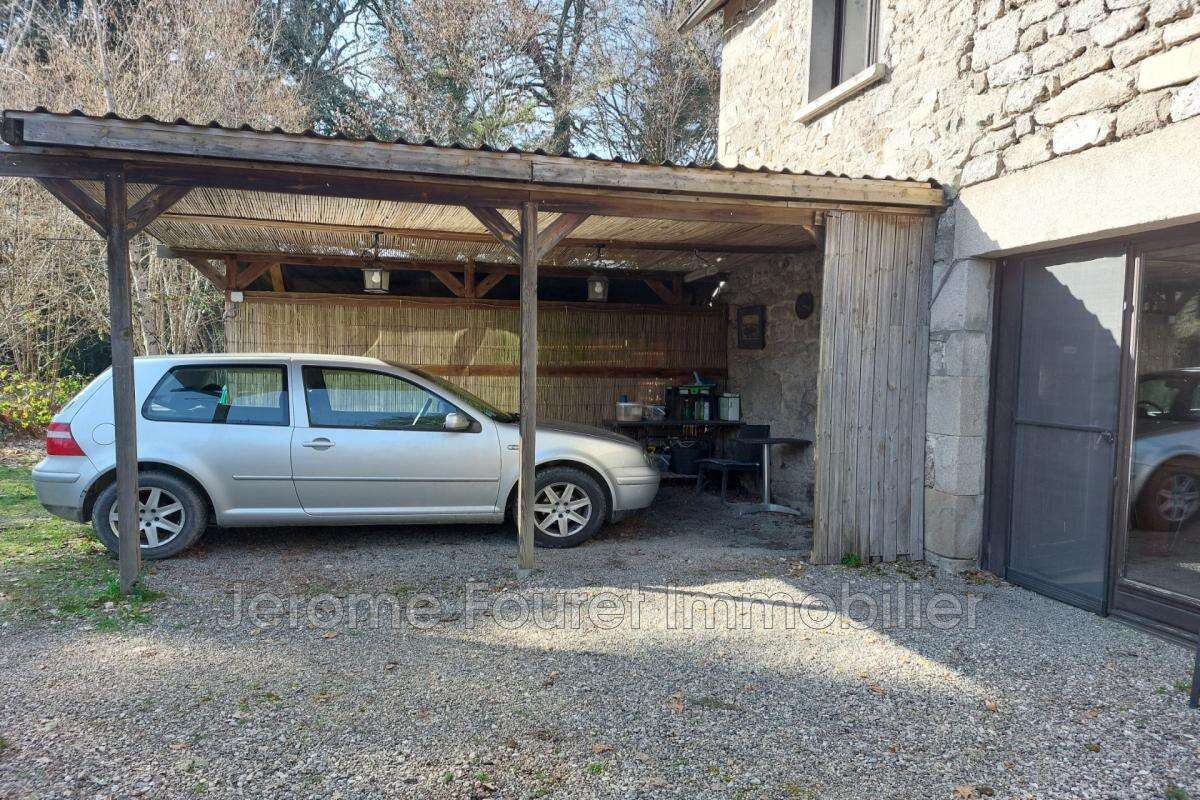 Maison à EGLETONS