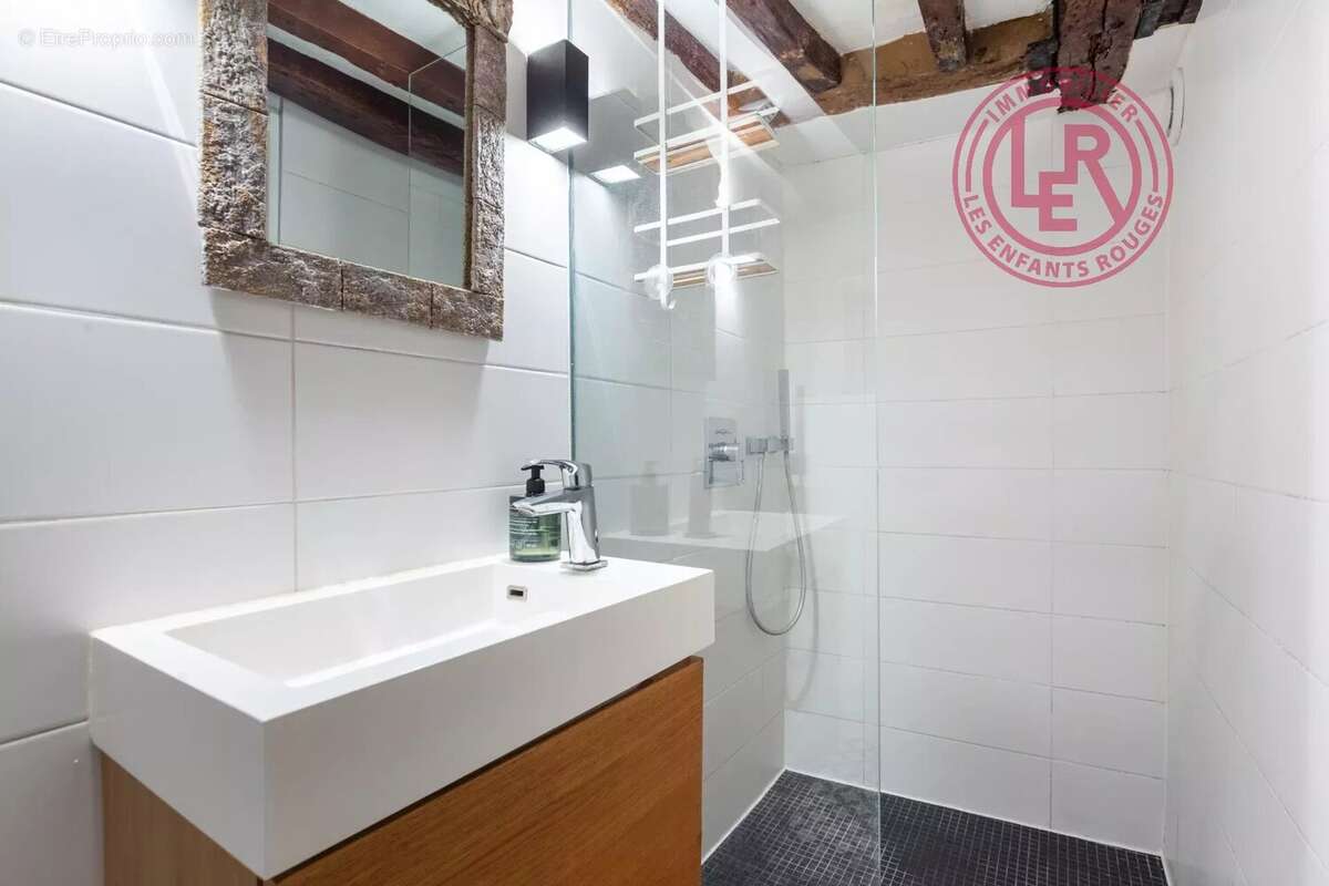 Appartement à PARIS-11E