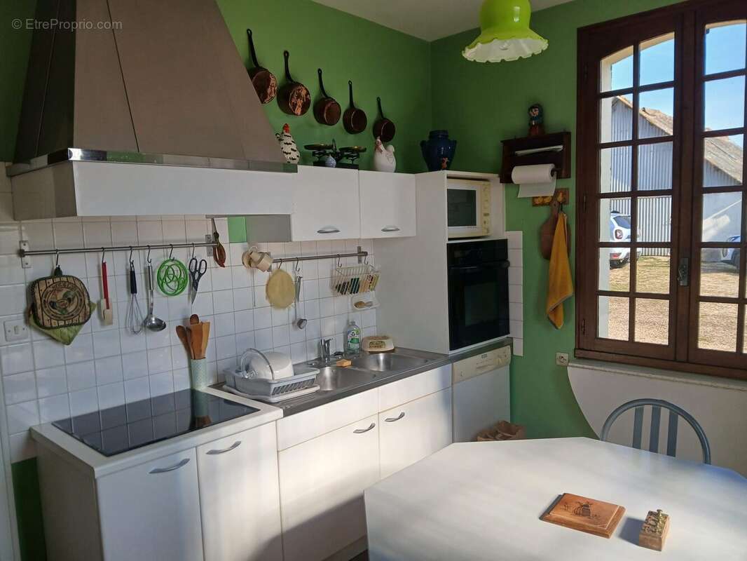 Maison 225 m² à Port-Brillet  - photo 9