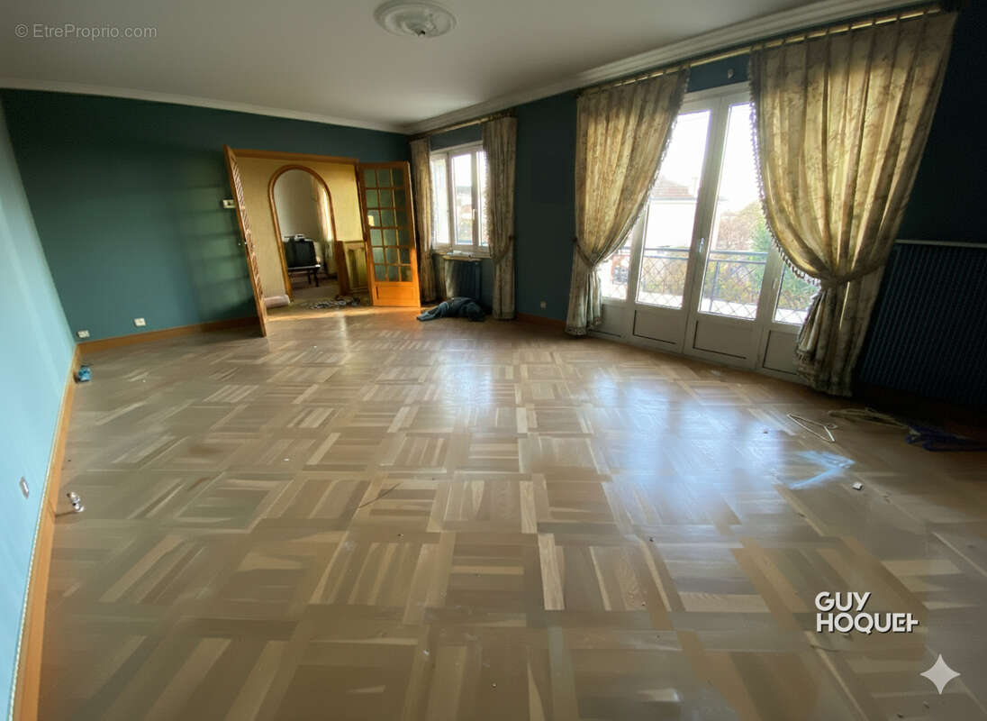 Maison à PARAY-LE-MONIAL