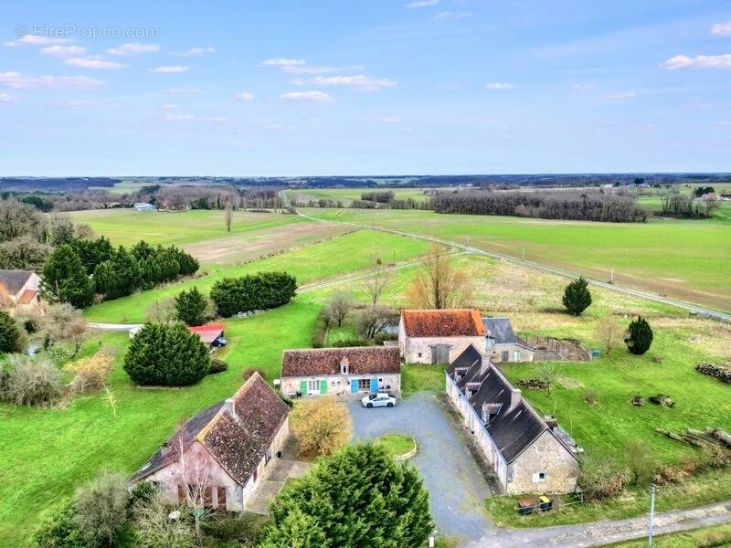 Maison à LE PETIT-PRESSIGNY