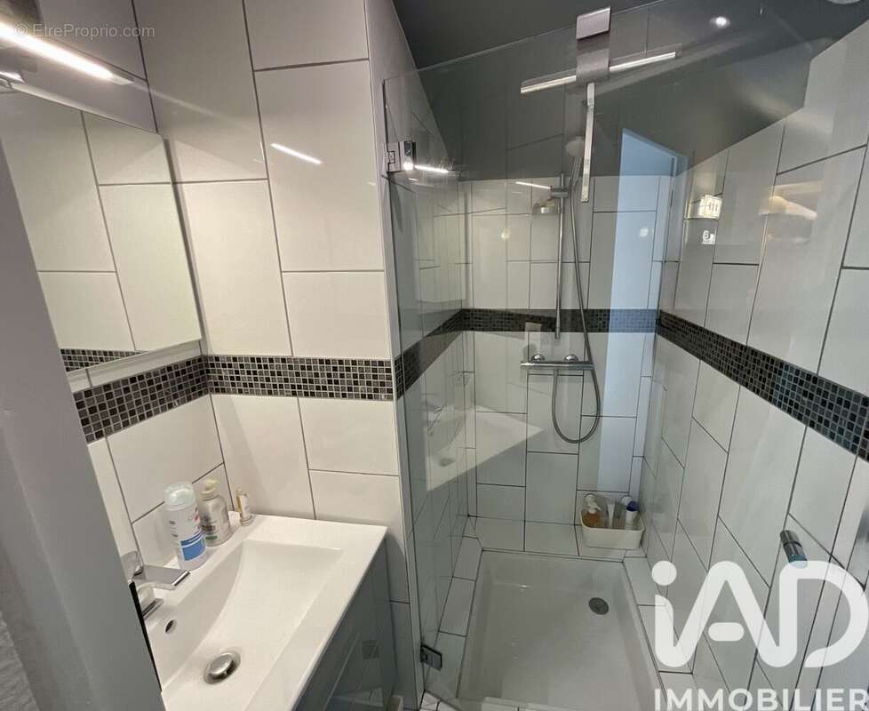 Photo 9 - Maison à SAINT-AVE