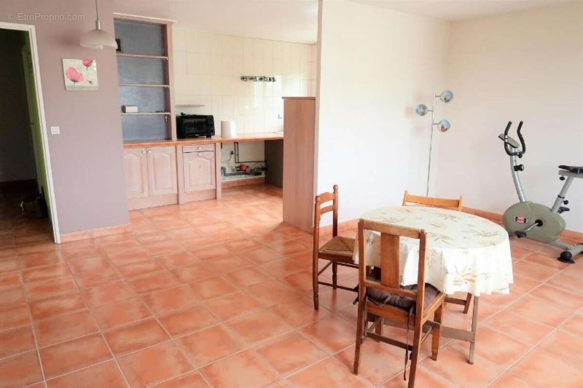 Appartement 64 m² à Chilly-Mazarin  - photo 3