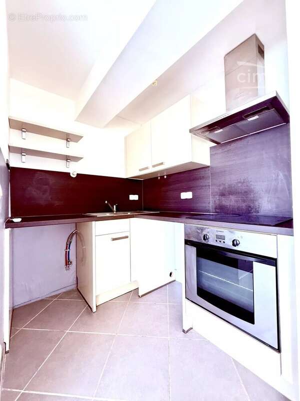 Appartement à PORT-SAINT-LOUIS-DU-RHONE