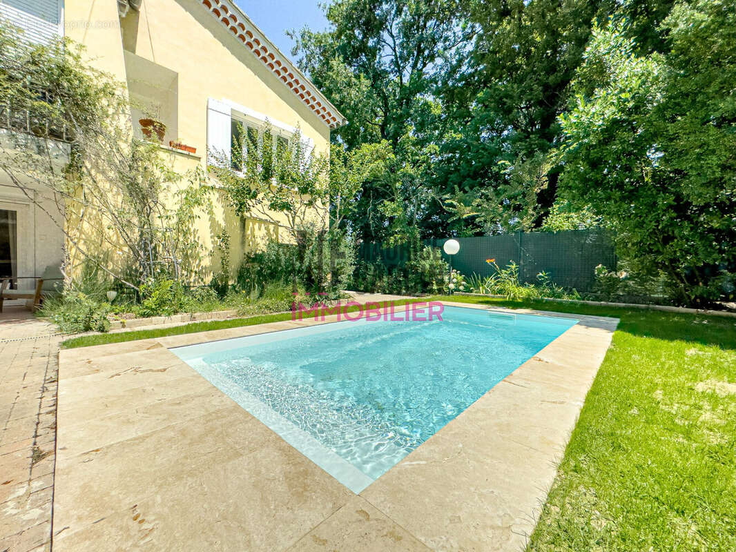 Maison 150 m² à Pernes-Les-Fontaines  - photo 2