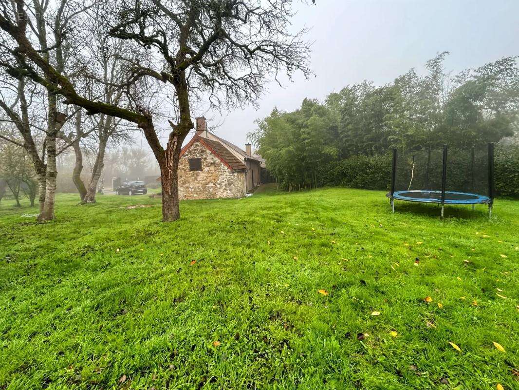 Maison à LA BERTHENOUX