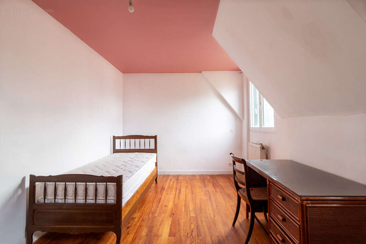 Maison à SARTROUVILLE