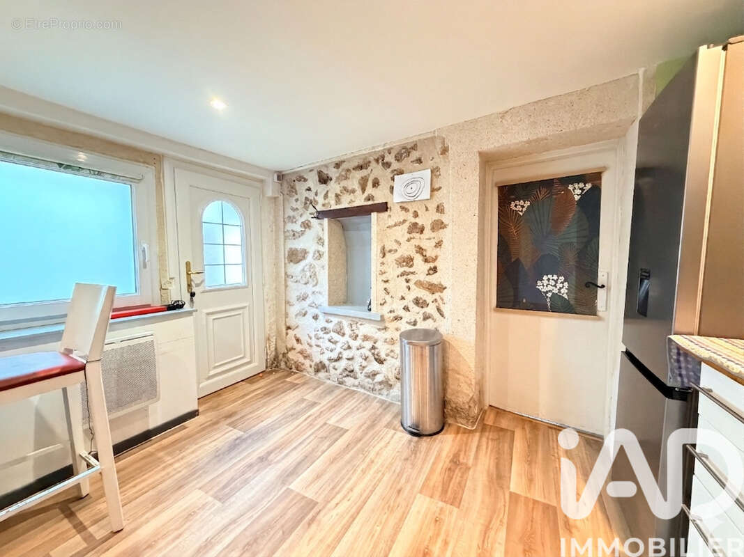 Photo 7 - Maison à SAINT-JEAN-LES-DEUX-JUMEAUX