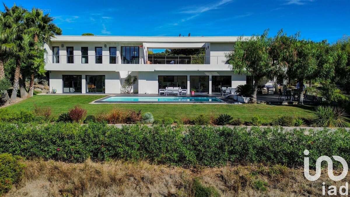 Photo 2 - Maison à FREJUS