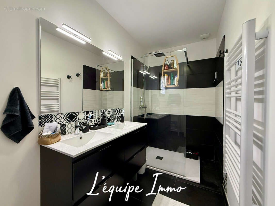 Maison contemporaine T5 de 120m2 sur 467m2 - photo 8