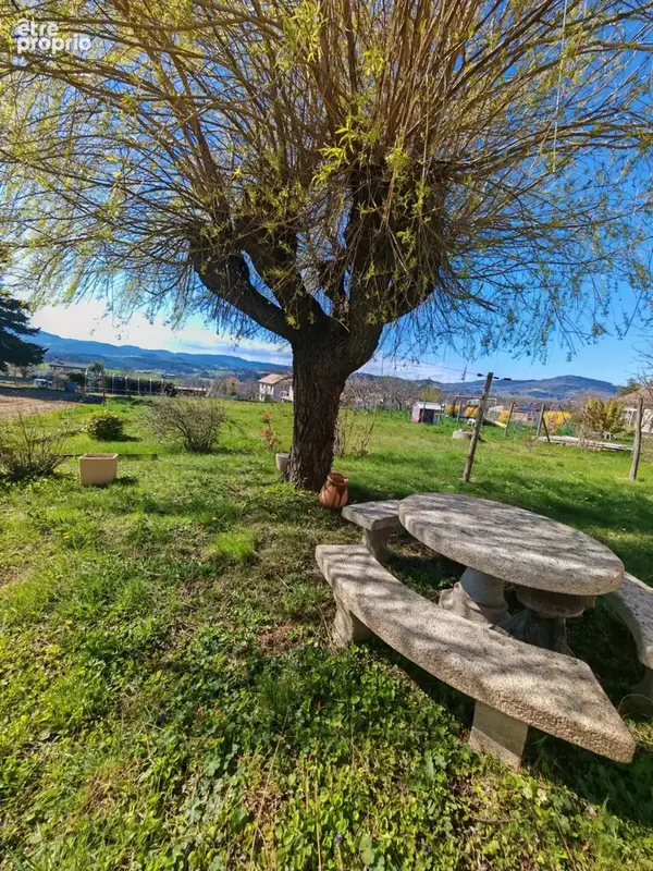 Charmante maison individuelle de 80 m2 avec sous-sol et terrain arboré - photo 2