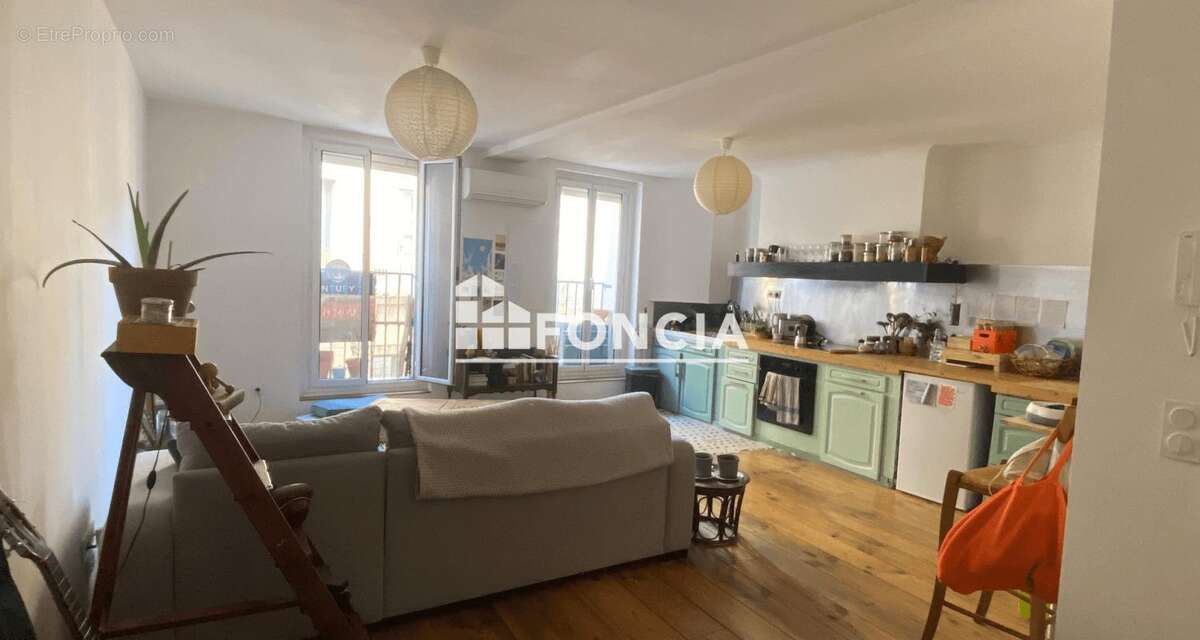 Sète centre-ville — Bel appartement traversant de 66 m² au 1er étage, DPE B, dans une petite copropriété calme à deux pas des co - photo 2