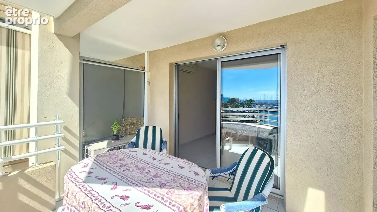 Appartement VUE PORT ET MER Frejus 2 pièce(s) 45m2 - photo 5