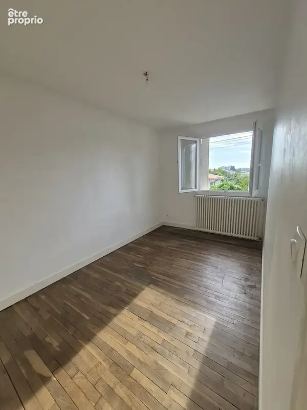 Maison familiale avec sous-sol complet et jardin clos - photo 13