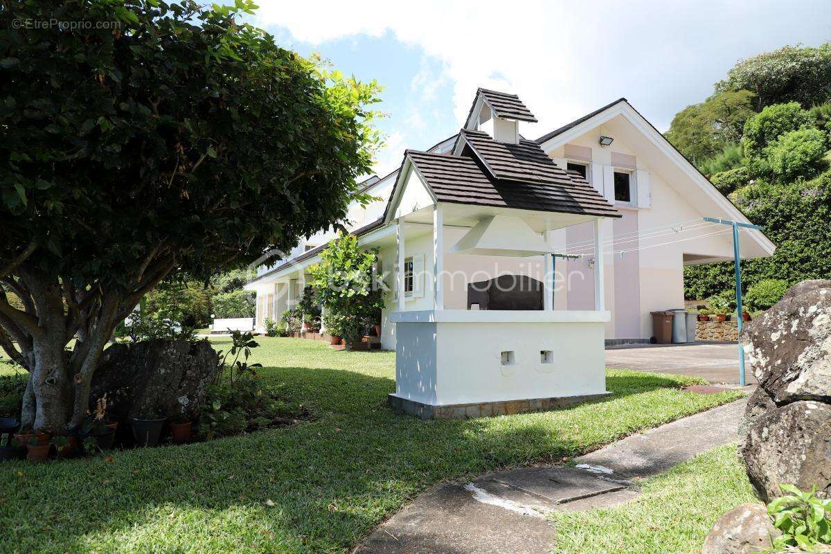 Maison à SAINT-DENIS
