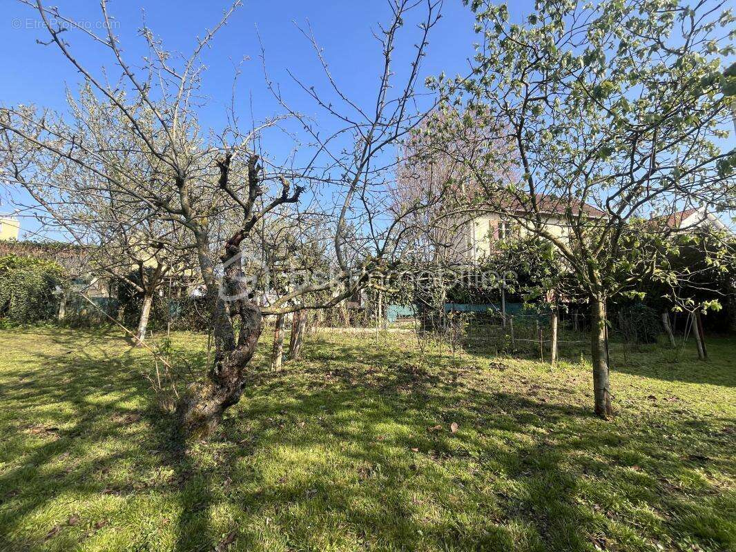Maison familiale de 150m2 sur un terrain de 930m2 - photo 28