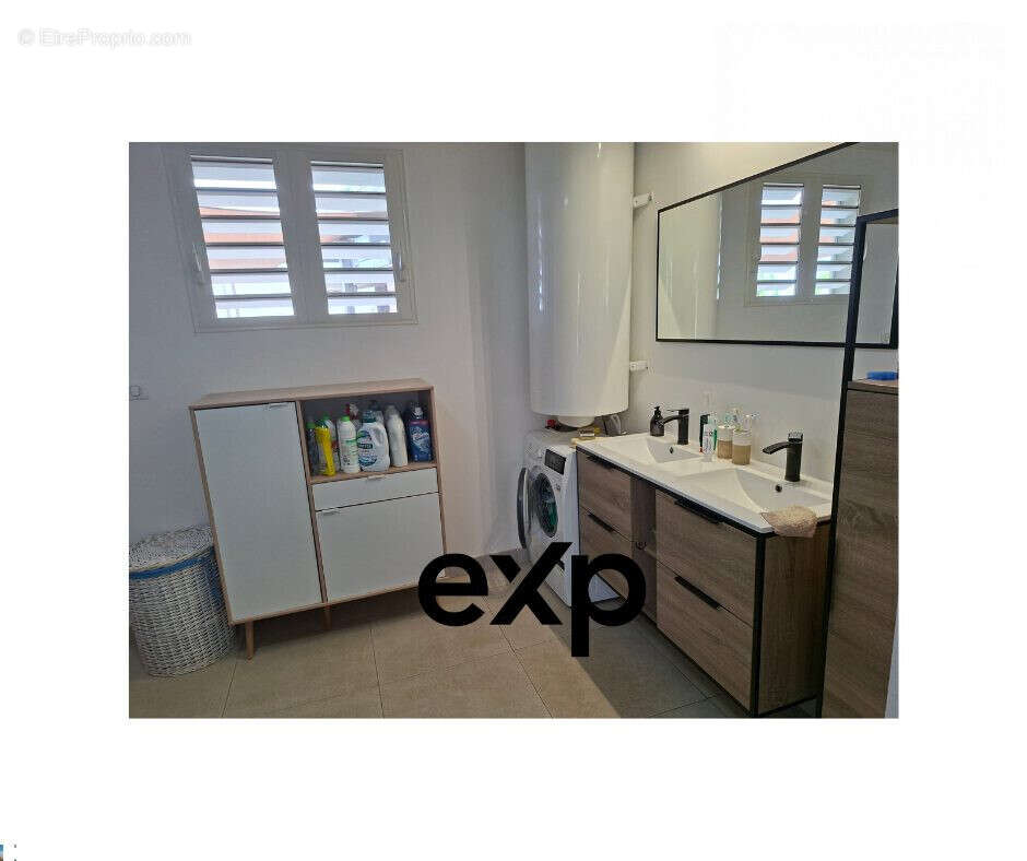 Maison 143 m² à La Possession  - photo 9