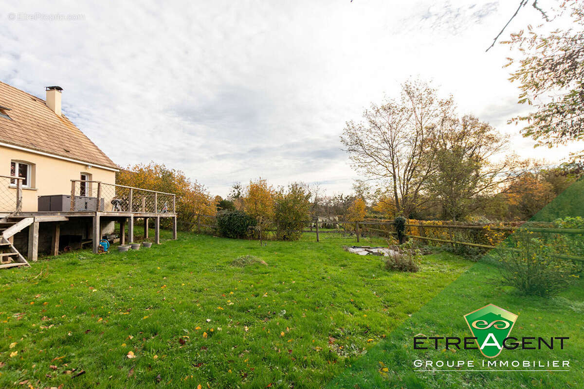 Maison à BONSMOULINS