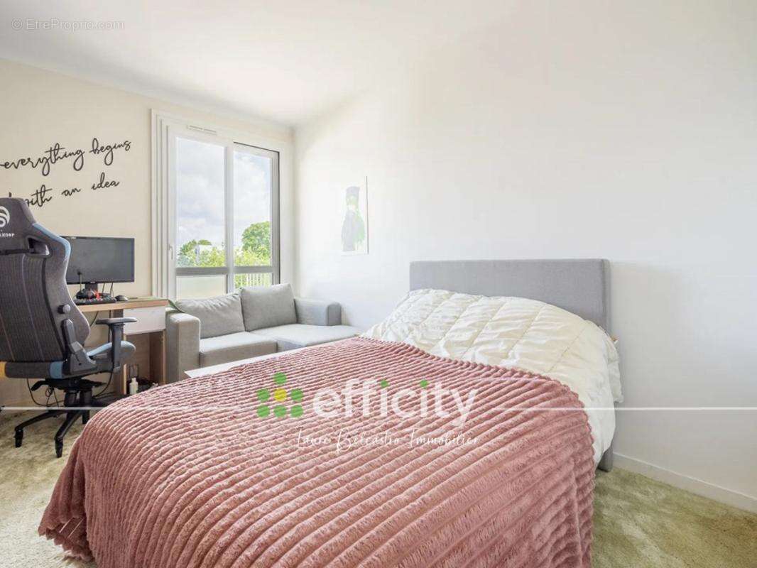 Appartement à SAINT-MAUR-DES-FOSSES