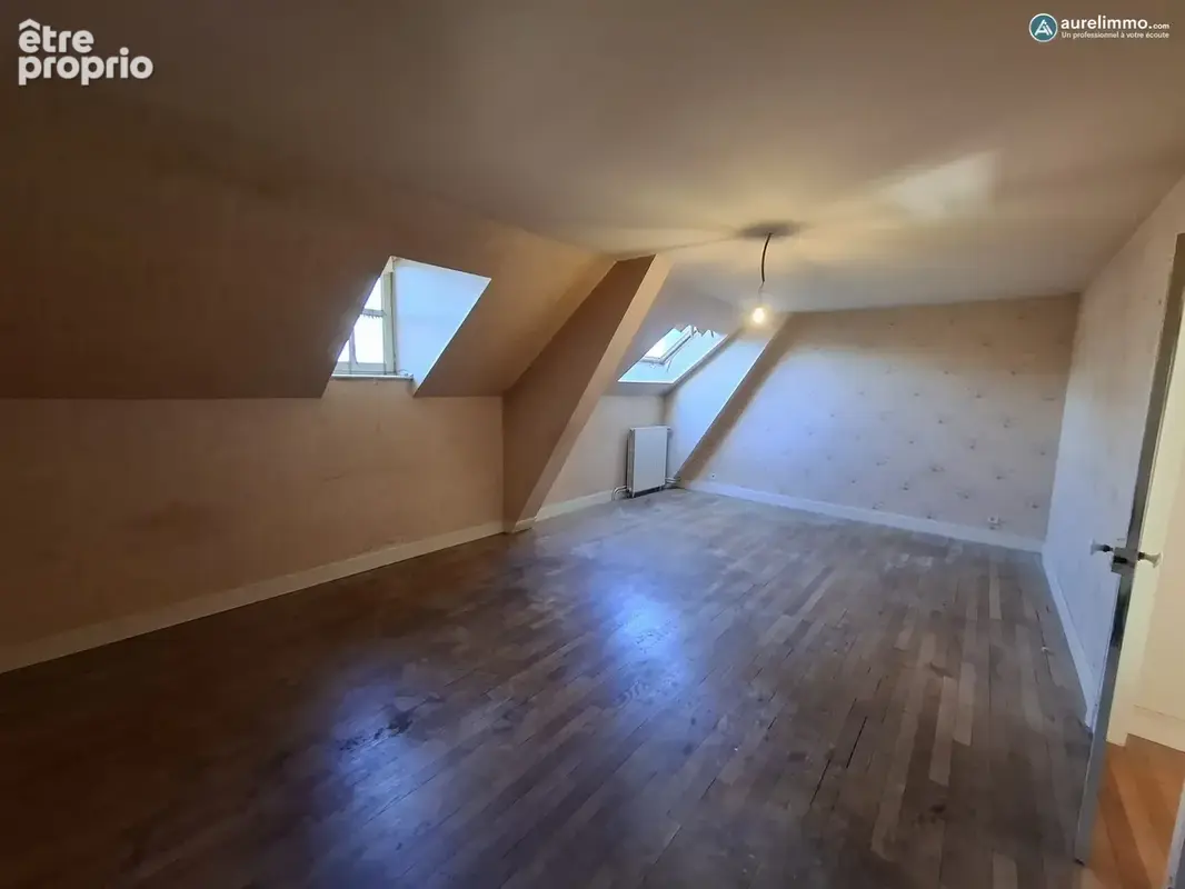 Maison 8 pièces 220 m² à vendre à Saint-Sauvier (03370) - photo 5