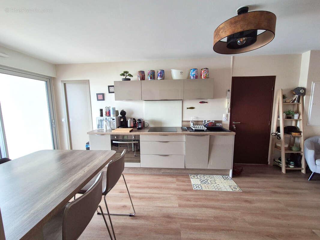 Appartement à MAUGUIO