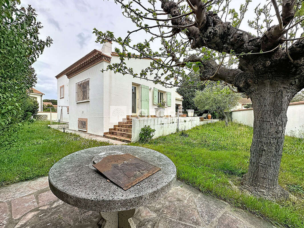 Villa 4 faces - photo 3