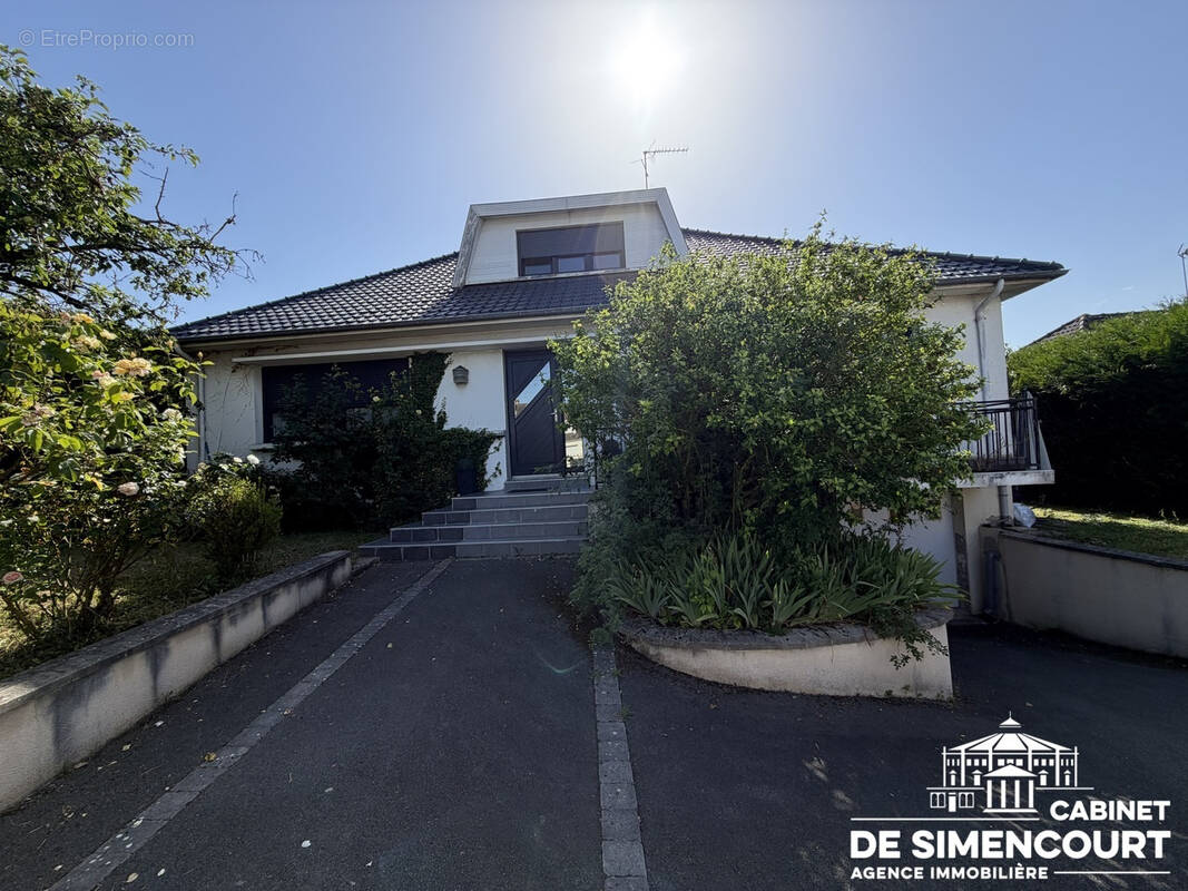 Maison à RIVERY