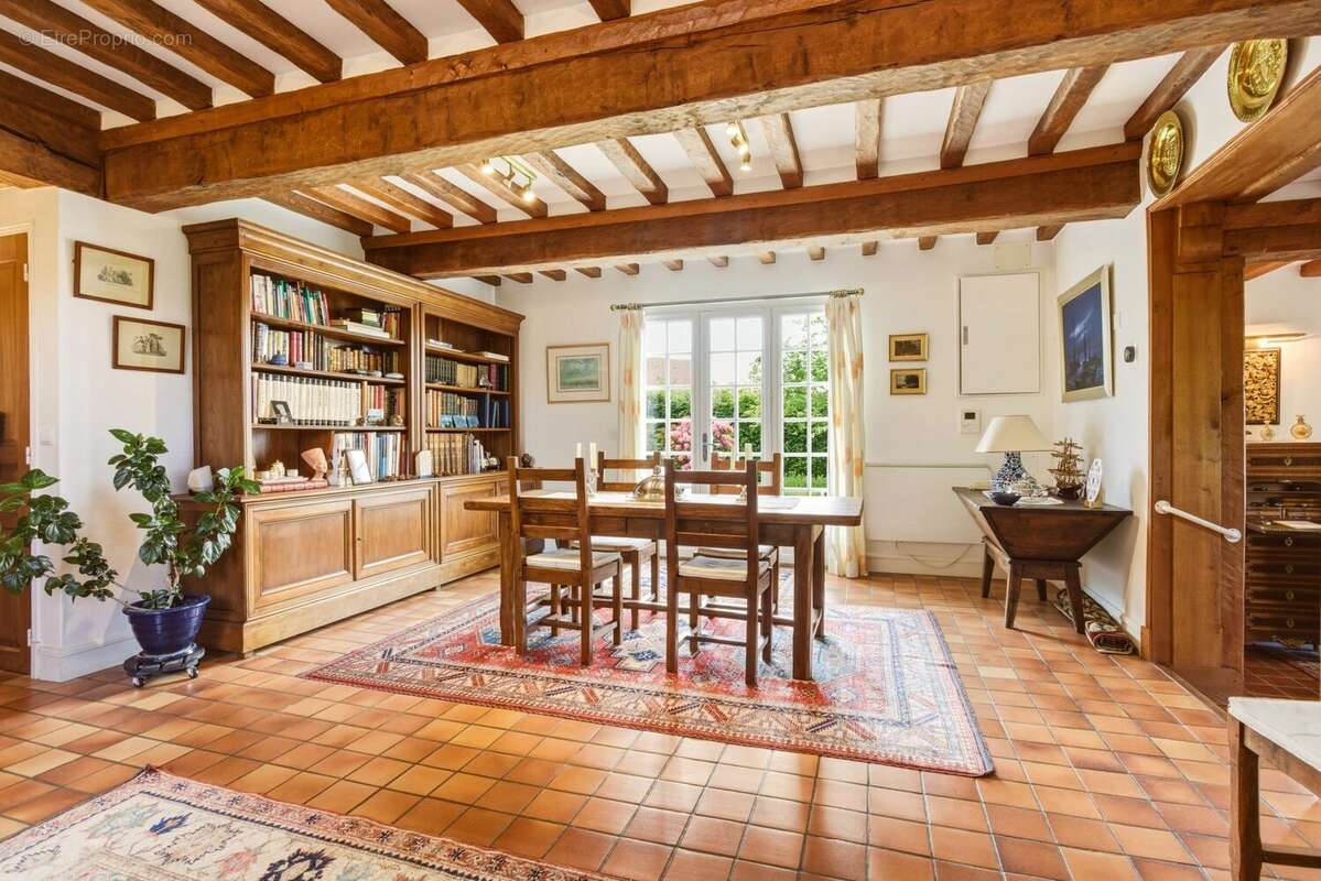 Maison à ENGLESQUEVILLE-EN-AUGE