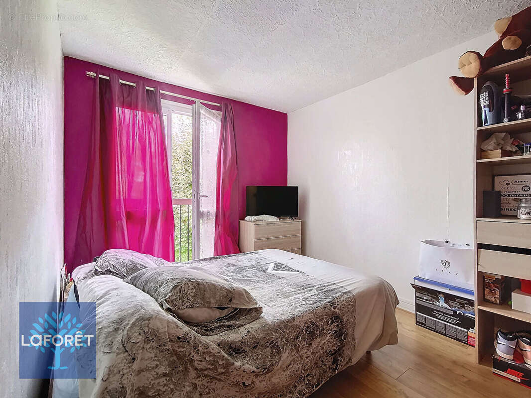 Appartement à MENNECY