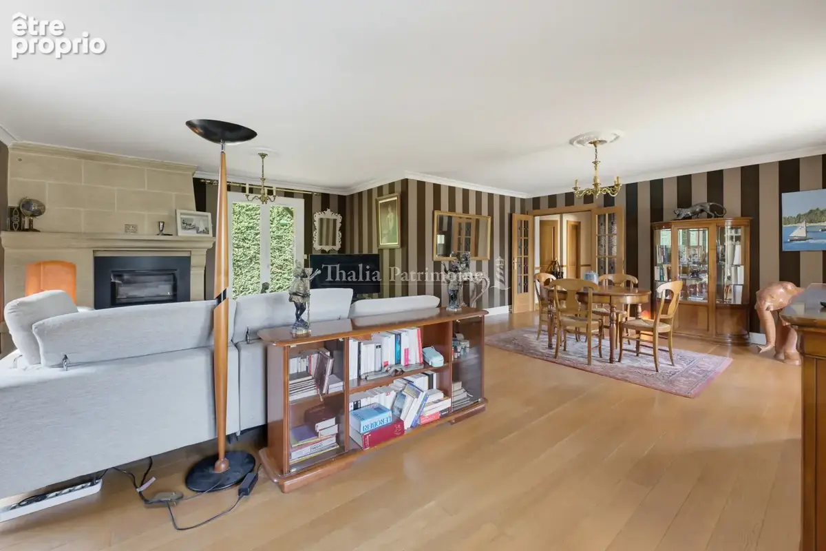 BOULIAC - secteur prisé, maison familiale avec piscine chauffée - photo 8