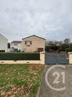 Maison 112 m² à Saint-Soupplets  - photo 3