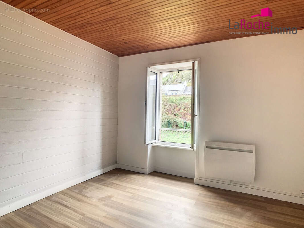 Maison à LA ROCHE-MAURICE