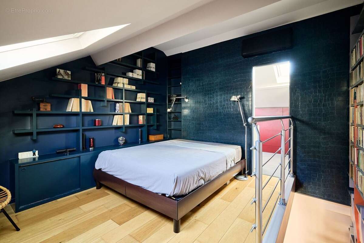 Appartement à PARIS-3E