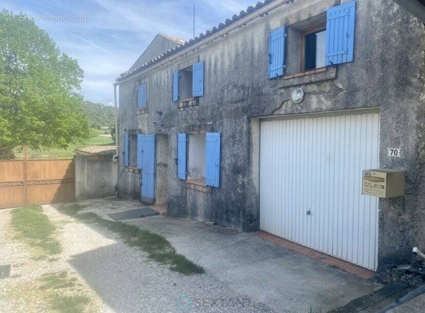 Maison à CHATEAUNEUF-VAL-SAINT-DONAT