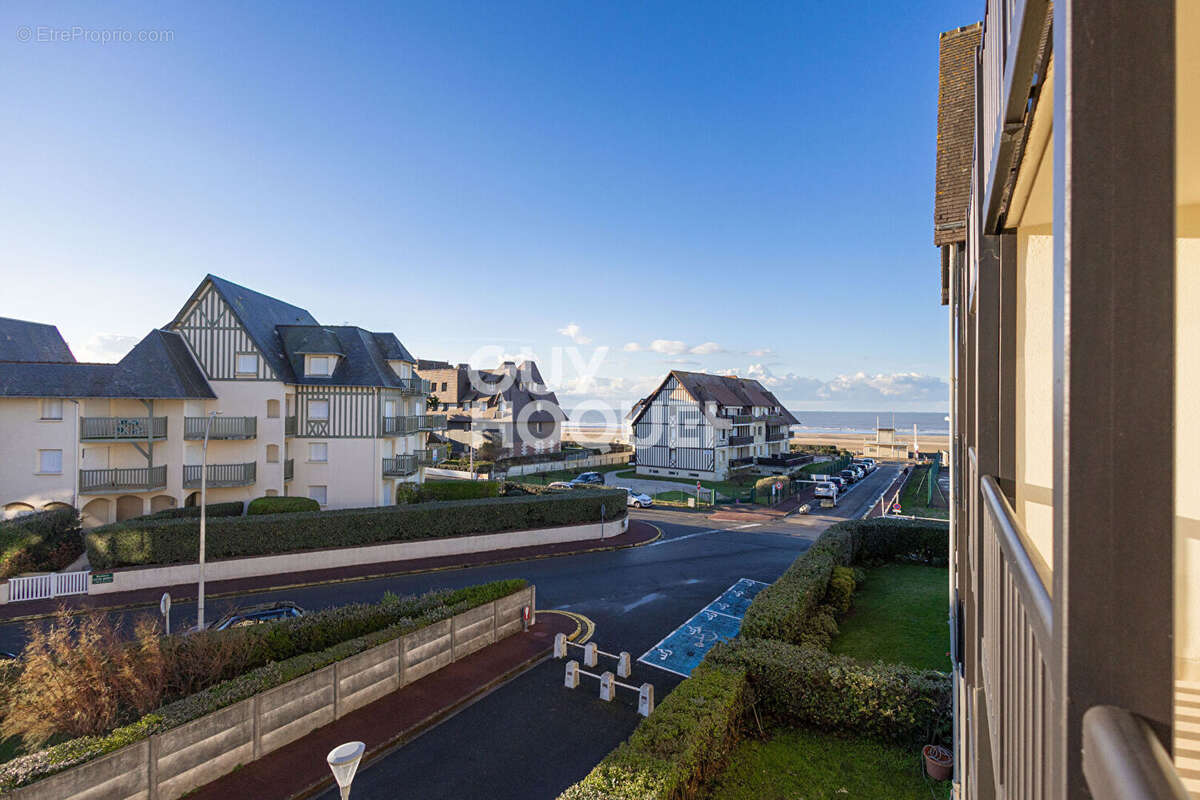 Appartement à TOURGEVILLE