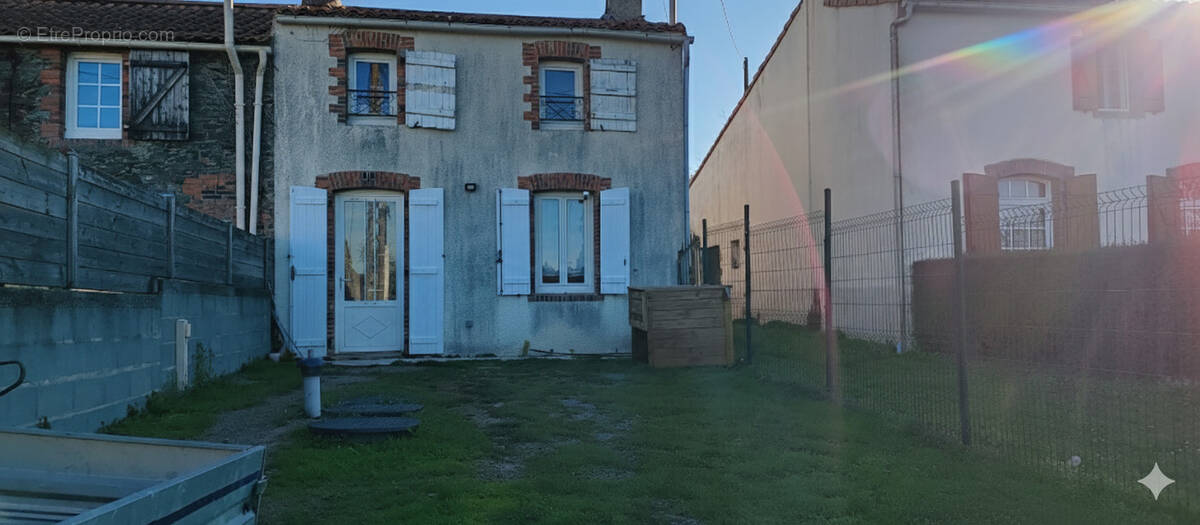 Maison à LE BOUPERE