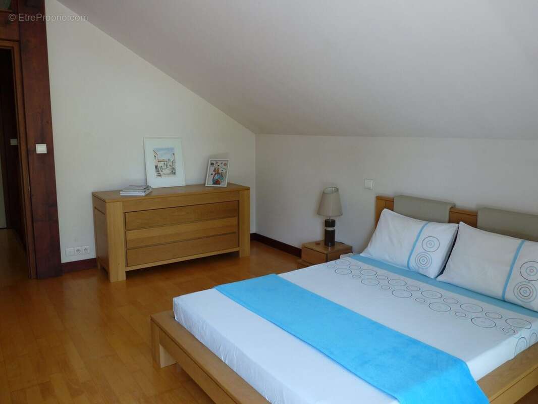 Maison à LONS-LE-SAUNIER