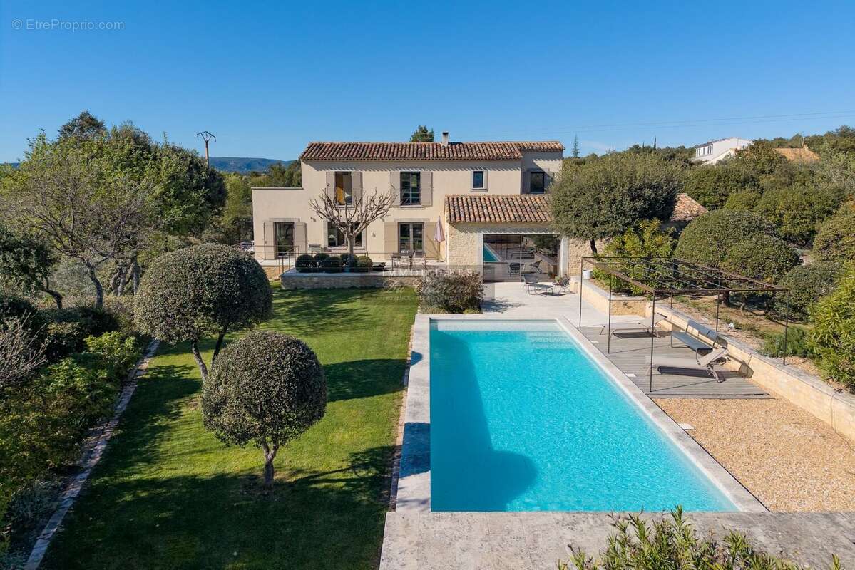 Maison à GORDES