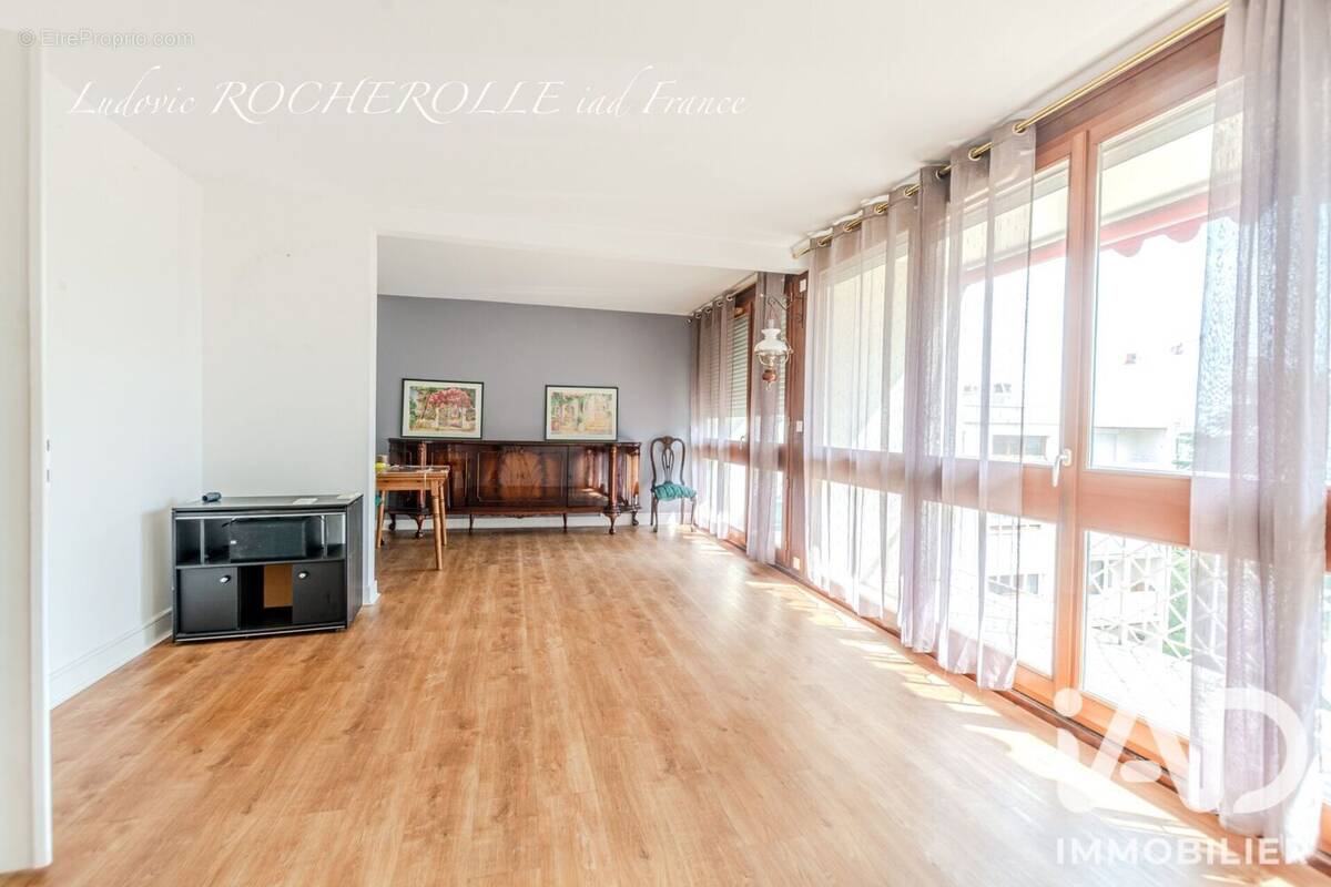 Photo 1 - Appartement à CHILLY-MAZARIN