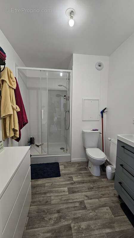 Appartement à EZANVILLE