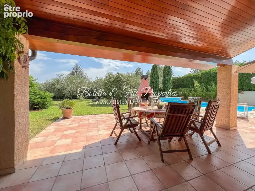Maison 6 pièces 140 m² à vendre à Vallon-Pont-D'arc (07150) - photo 3