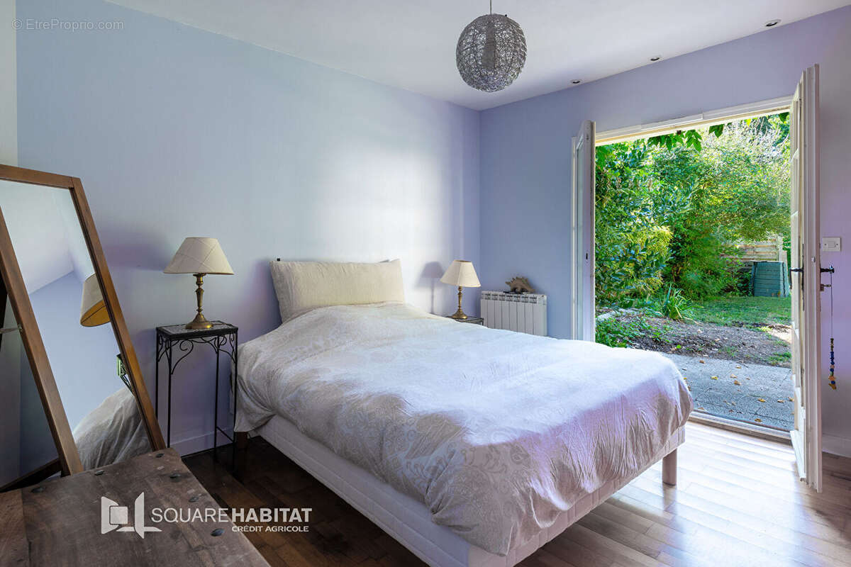 Maison à SOULAIRE-ET-BOURG