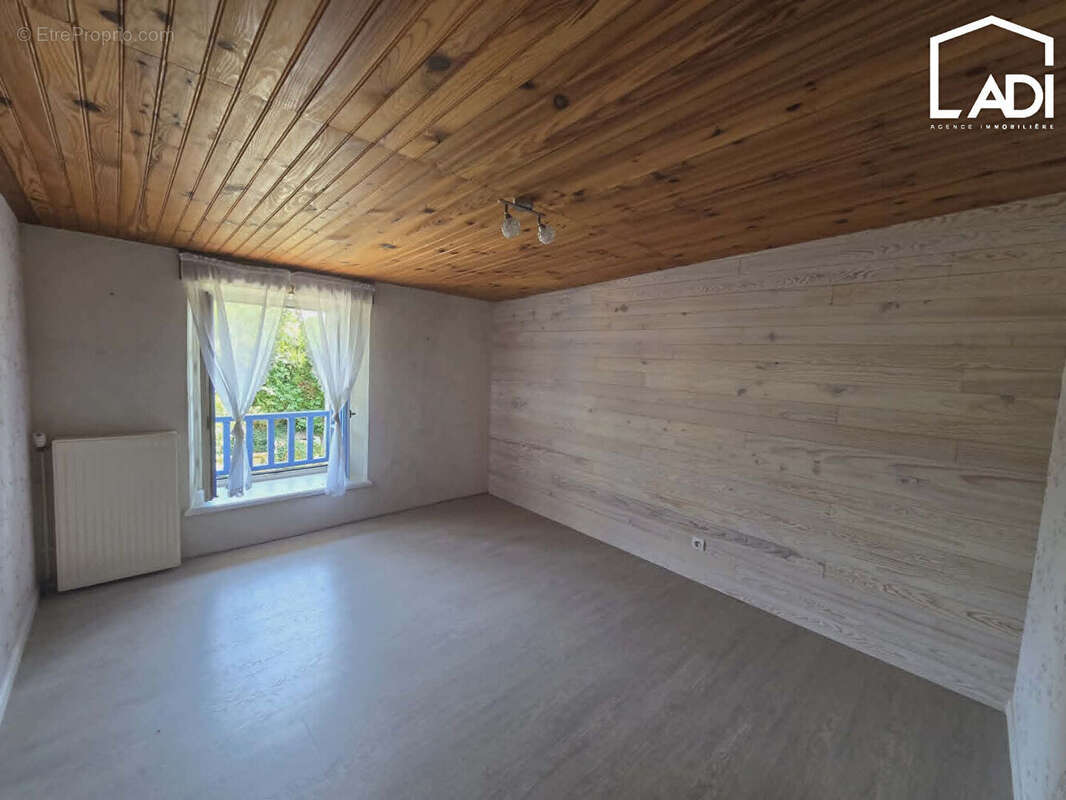 Maison à SAIVRES