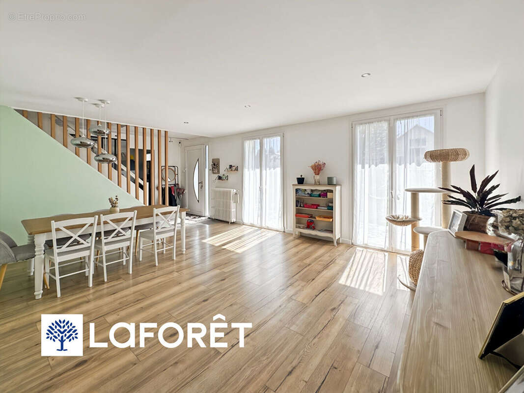 Maison à VILLEMOISSON-SUR-ORGE