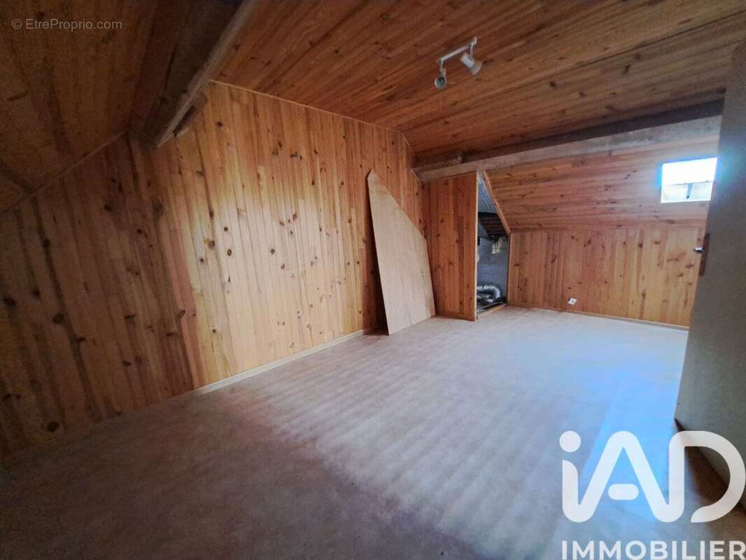 Photo 8 - Maison à CHATEL-DE-NEUVRE