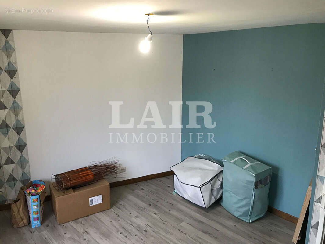 Maison à LE MELE-SUR-SARTHE