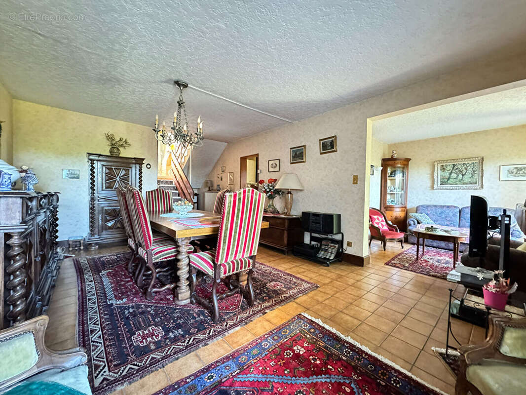 Maison à COULOUNIEIX-CHAMIERS