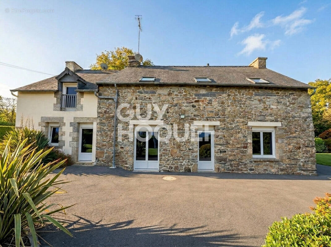 Maison à BAINS-SUR-OUST